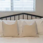 Discover Uptown! Quiet Location & Parking & Washer Dryer