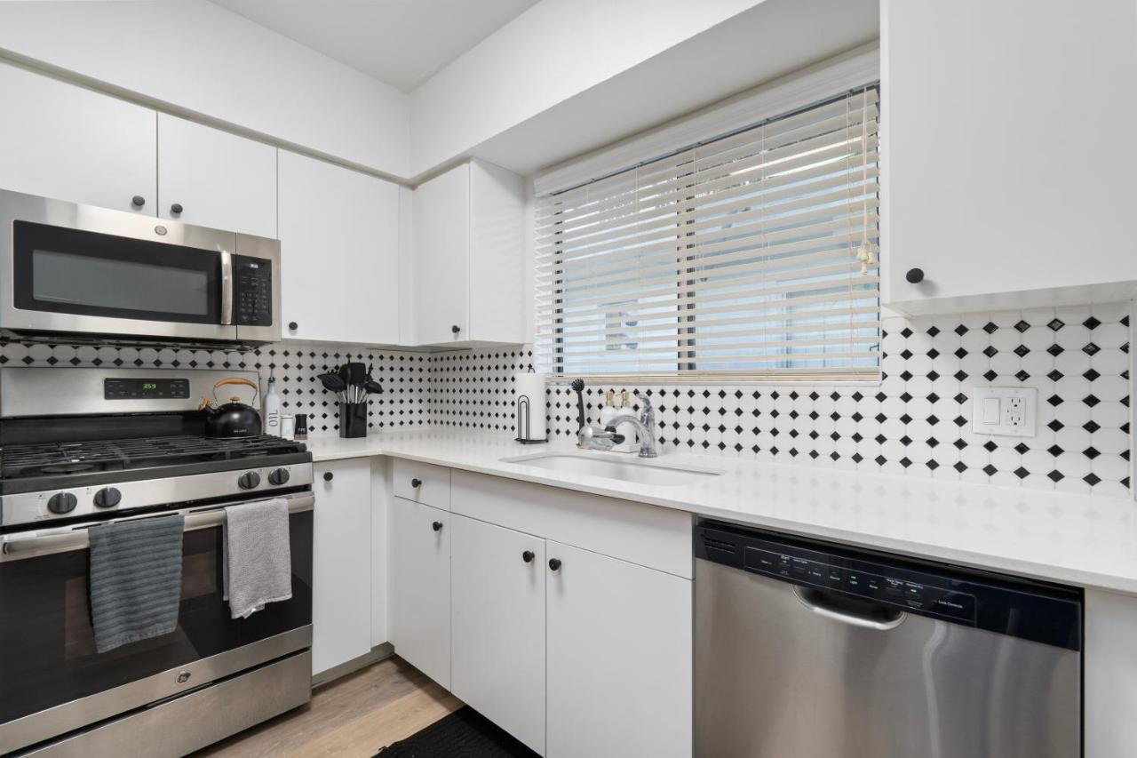 Discover Uptown! Quiet Location & Parking & Washer Dryer